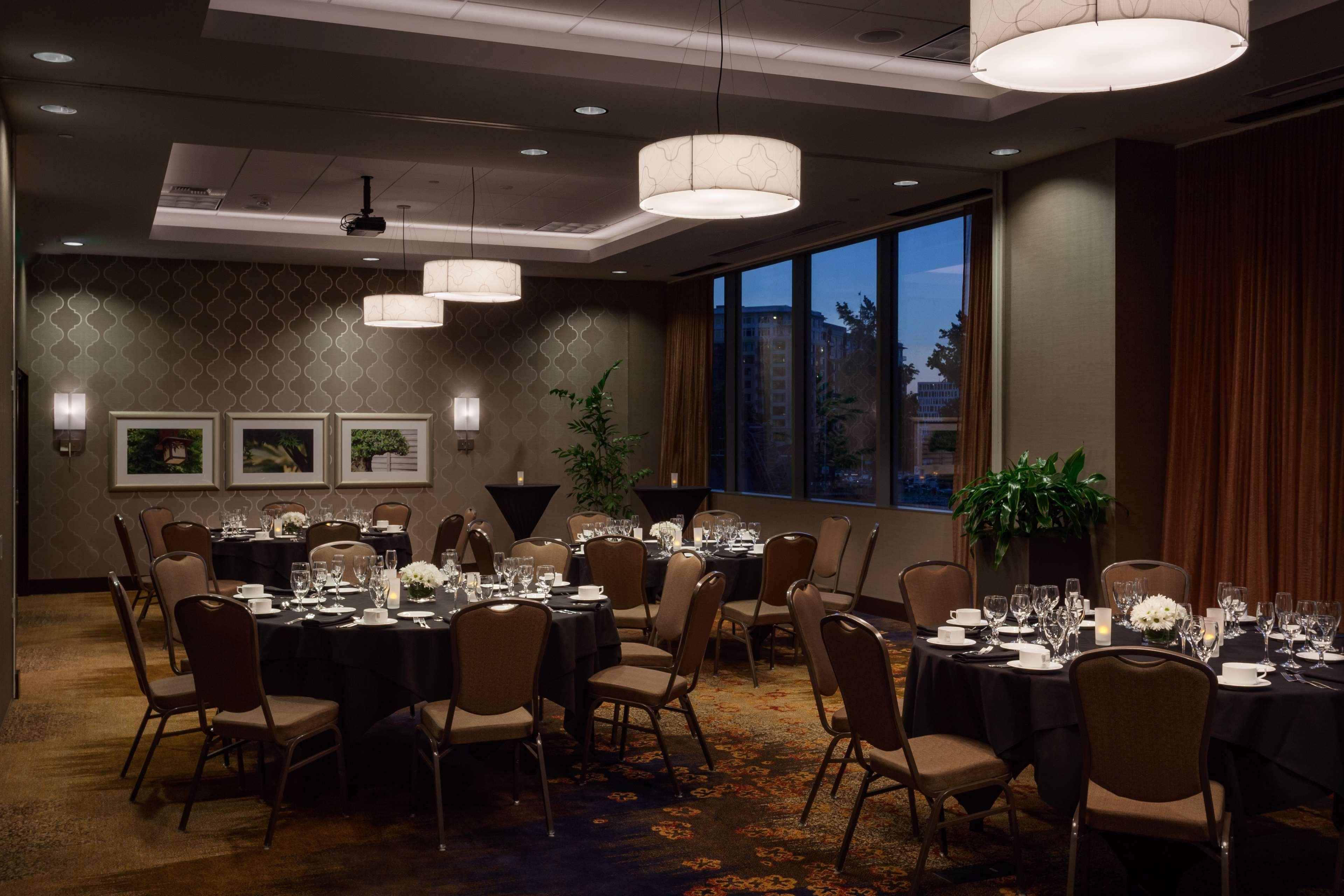 Hilton Garden Downtown Hotel Seattle